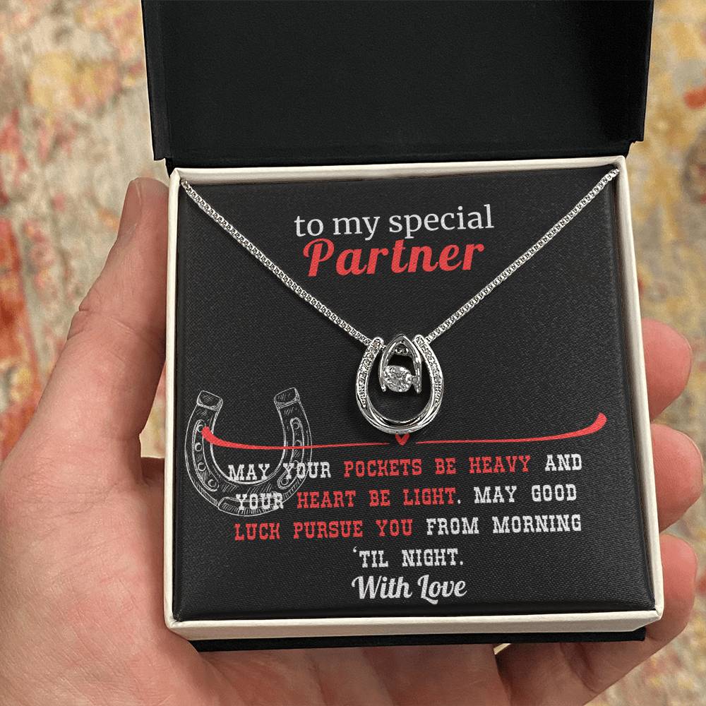 Western Style Horseshoe Themed Lucky Necklace For Your Partner
